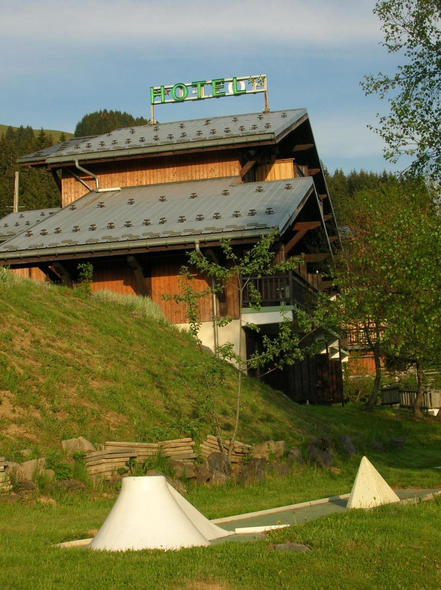 Hotel Le Tetras Notre-Dame-de-Bellecombe Exteriör bild